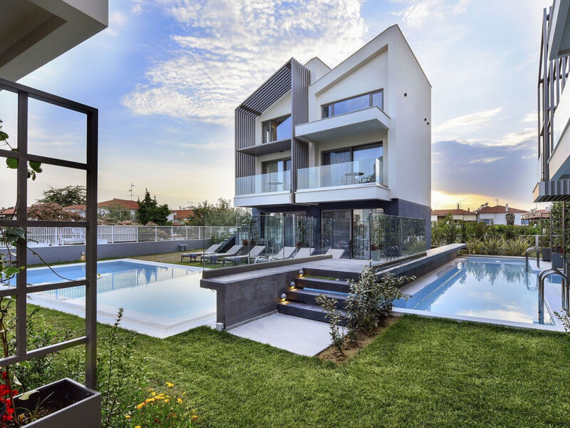 Serenity Suites