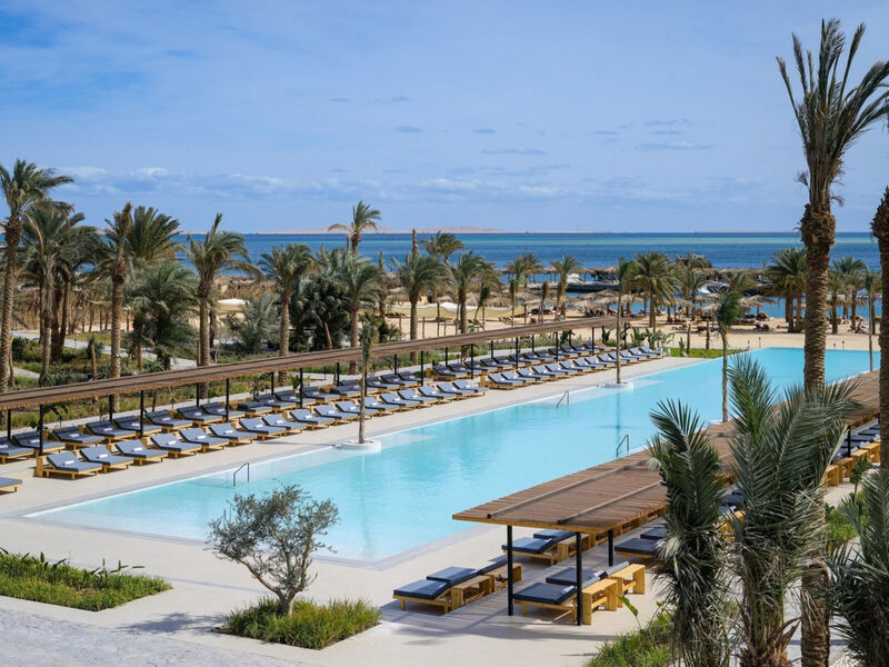 Serry Beach Resort