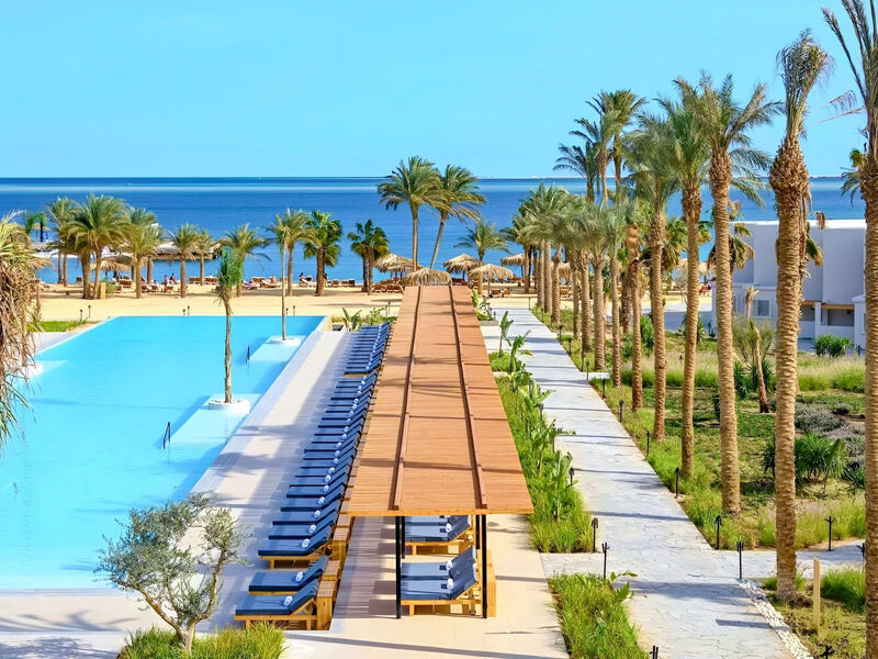 Serry Beach Resort