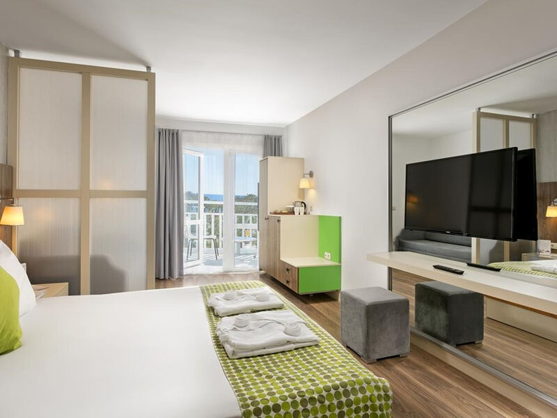 Seven Seas Hotel Blue