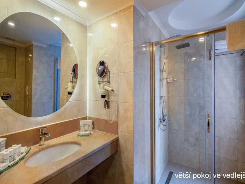 Seven Seas Gravel Select