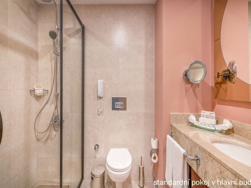 Seven Seas Gravel Select