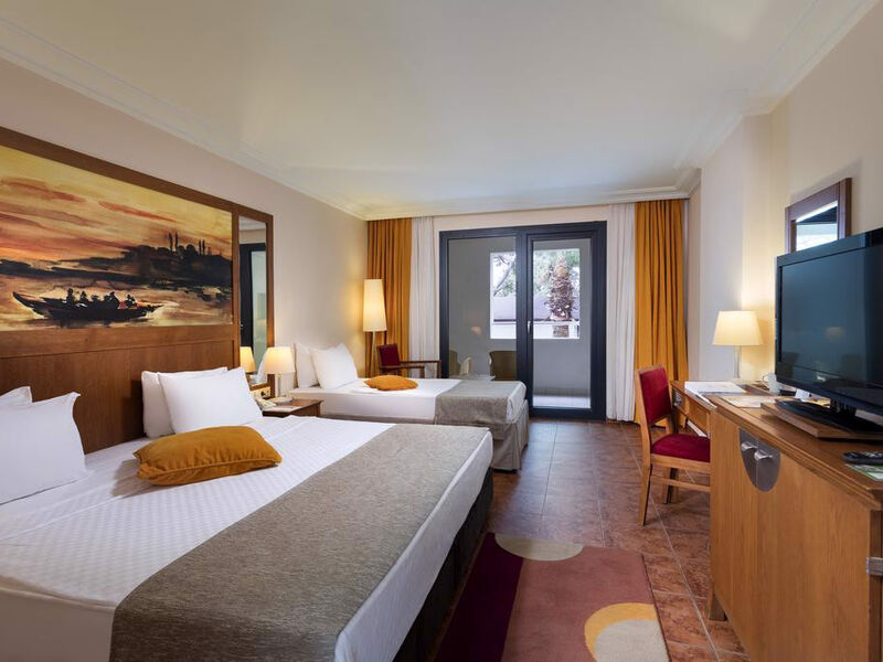 Seven Seas Hotel Life
