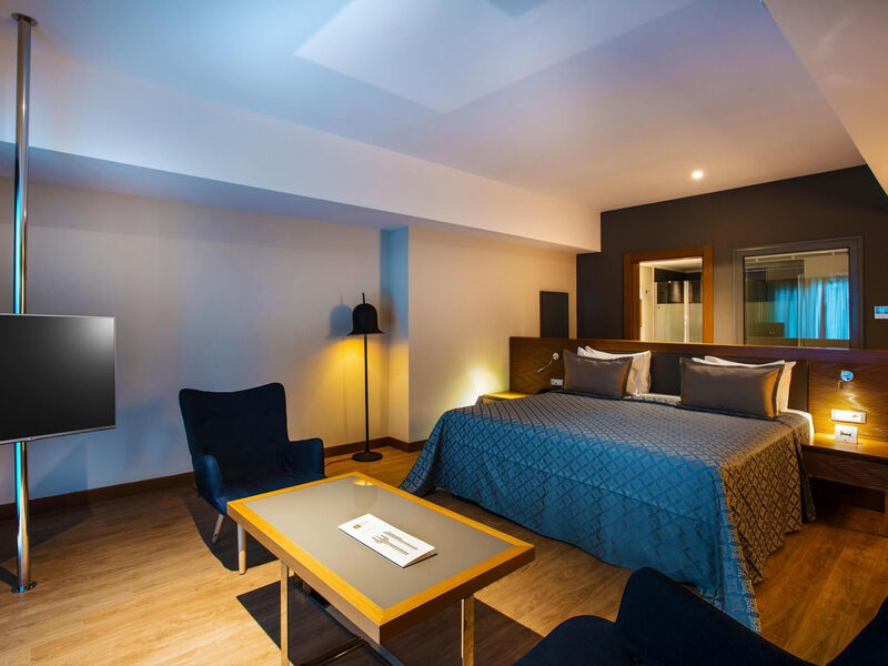 Seven Seas Sealight Elite