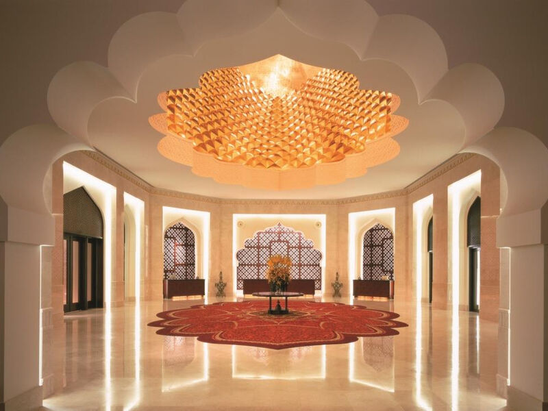 Shangri La - Al Bandar