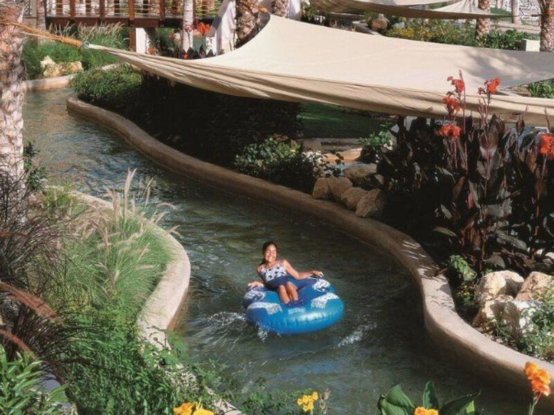 Shangri-La Al Bandar