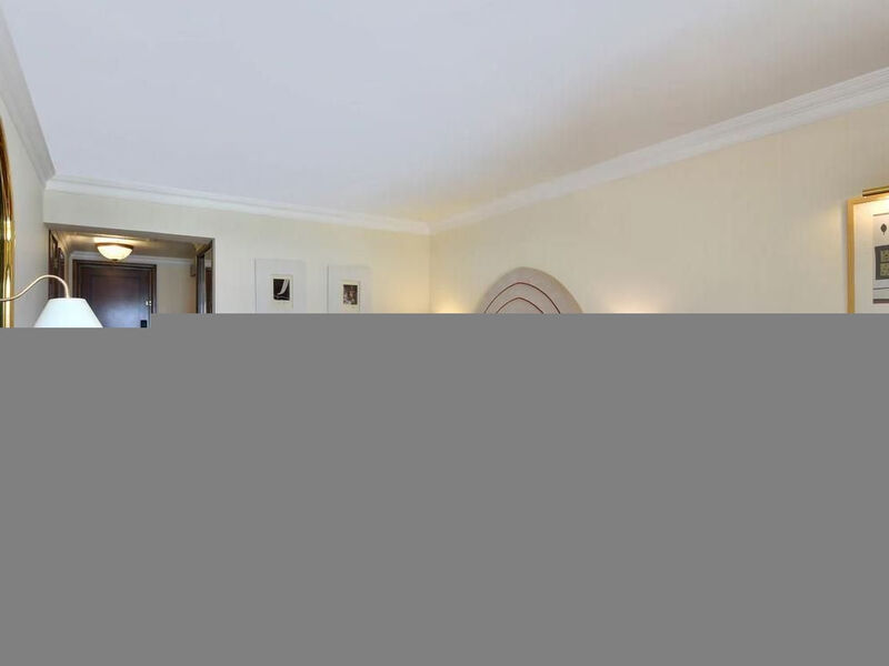 Sheraton Grand Doha Resort & Convention