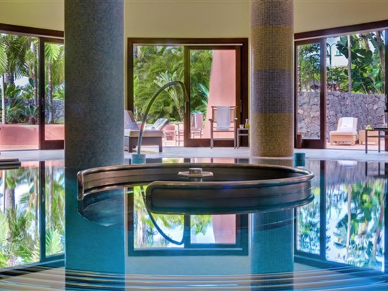 Sheraton La Caleta Resort & Spa