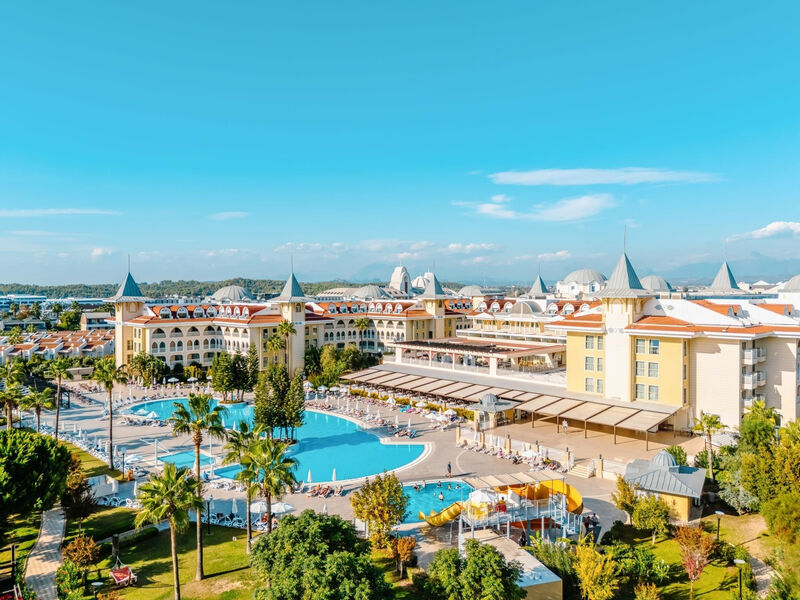 Side Star Resort