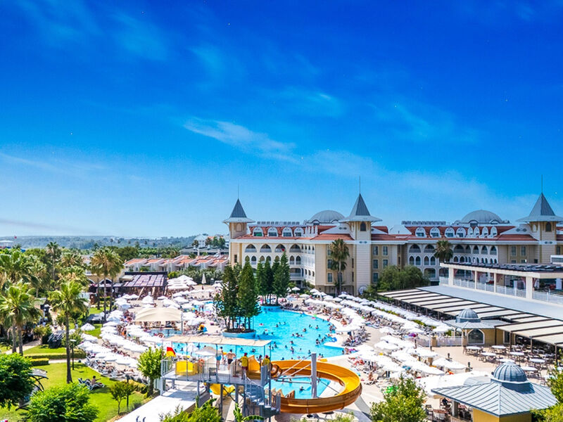Side Star Resort