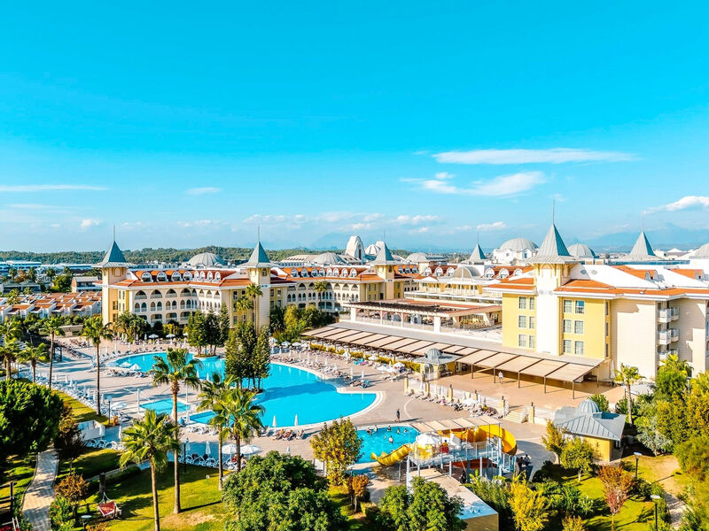 Side Star Resort