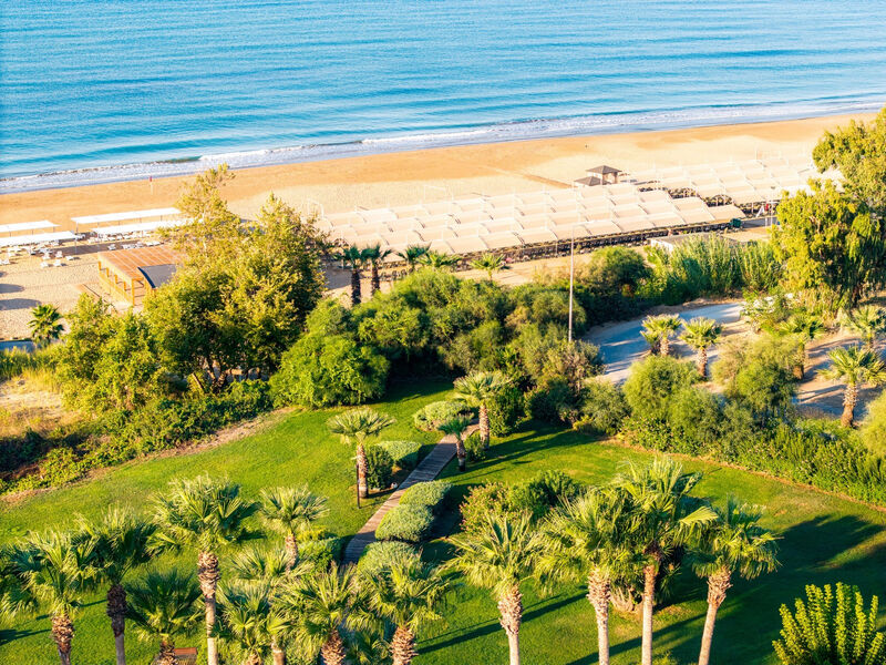 Side Star Resort