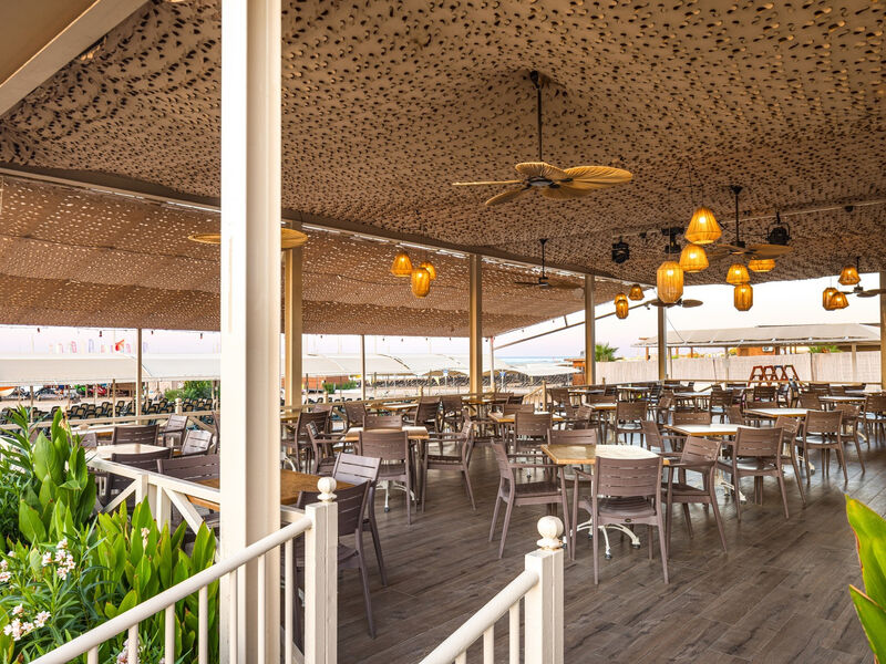 Side Star Resort