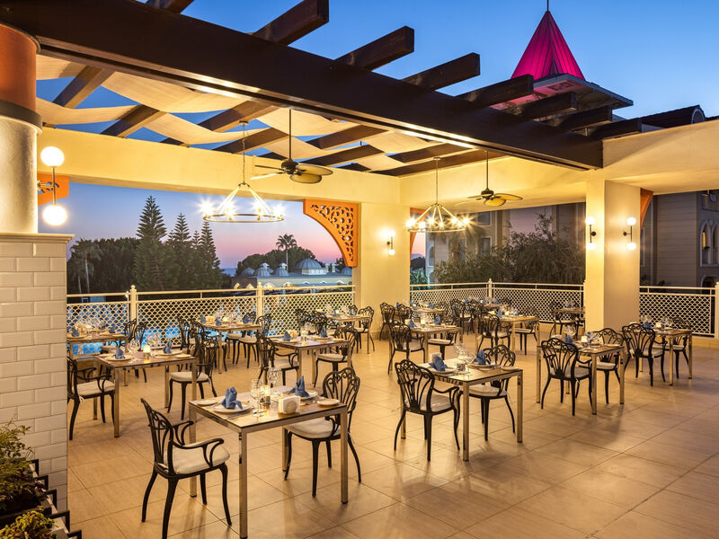 Side Star Resort