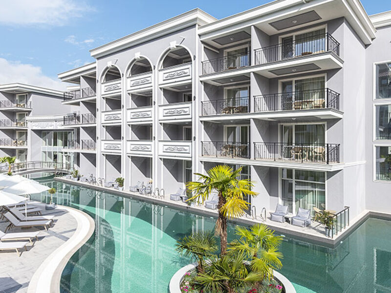 Siena Premium Retreat