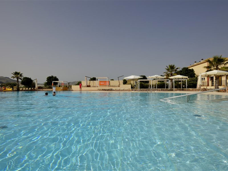 Sikania Resort & Spa