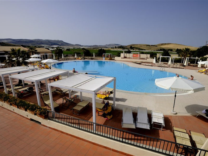 Sikania Resort & Spa