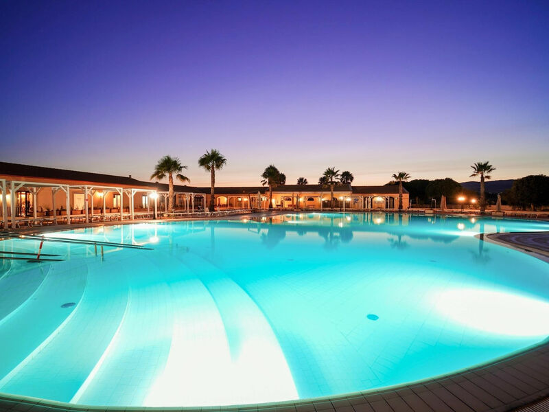 Sikania Resort & Spa