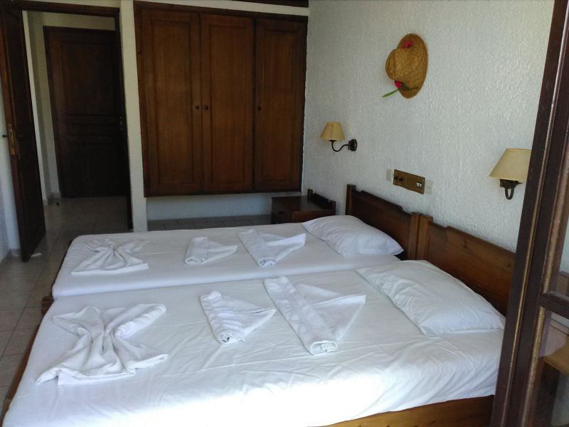 Simple Hotel Marieta