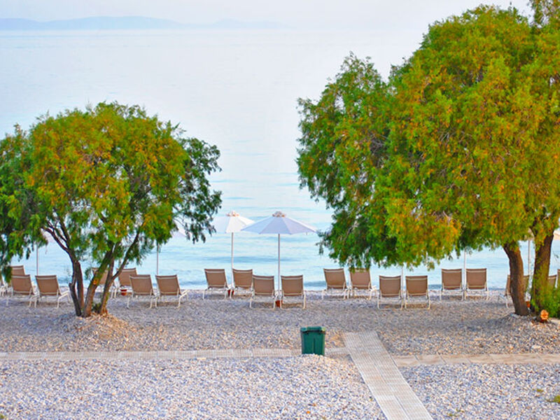 Sirenes Beach Resort