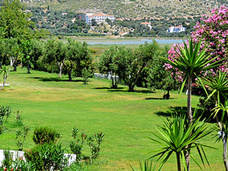 Sirenes Beach Resort