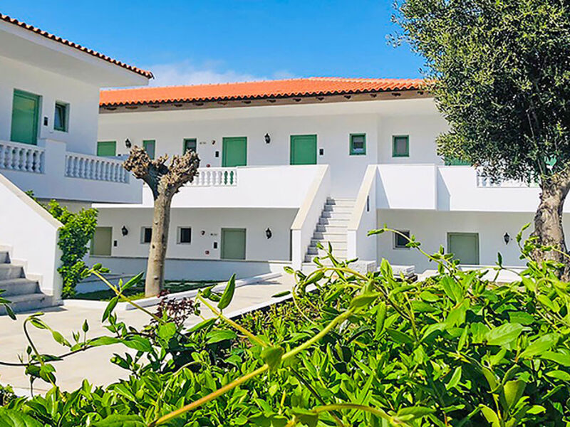 Sirenes Beach Resort