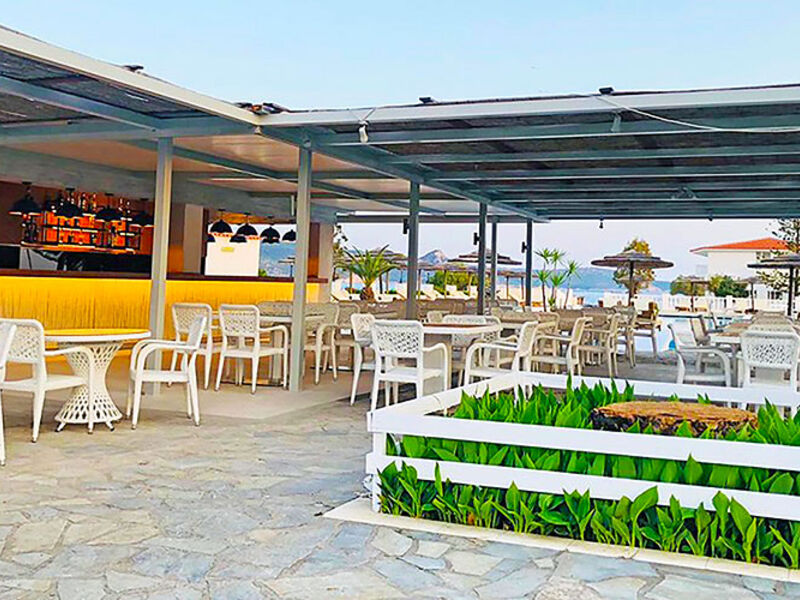Sirenes Beach Resort