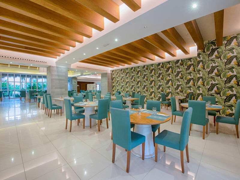 Grand Sirenis Cocotal Beach Resort & Aquagames
