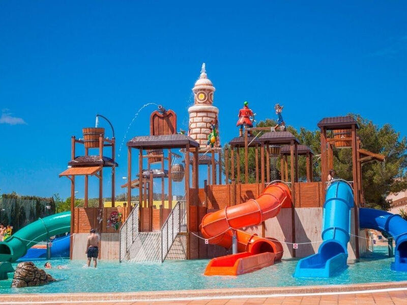 Sirenis Seaview Country Club