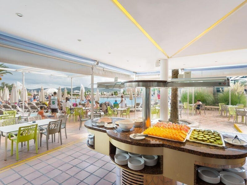 Sirenis Seaview Country Club
