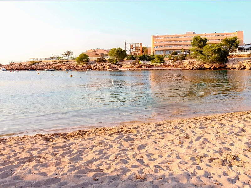 Sirenis Seaview Country Club