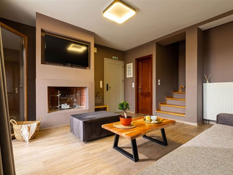 Skiathos Avaton Suites & Villas