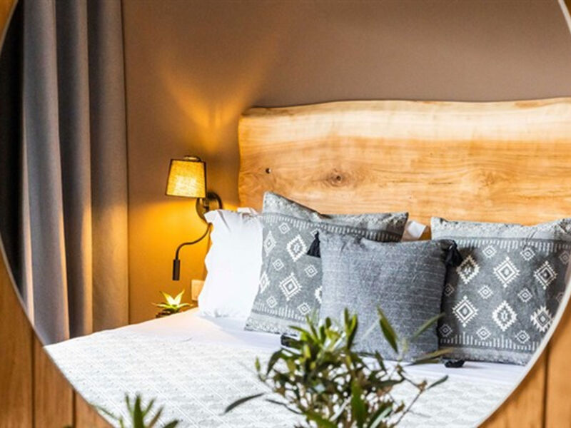 Skiathos Avaton Suites & Villas