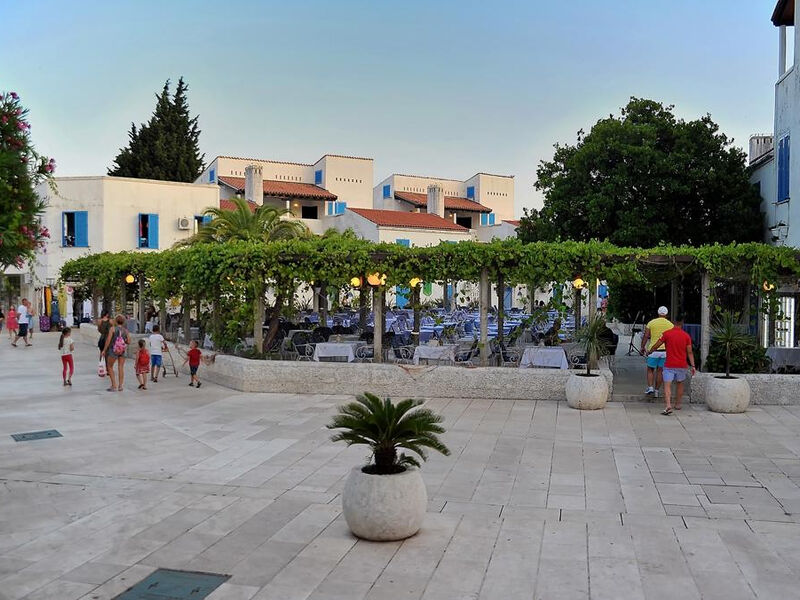 Slovenska Plaža 4