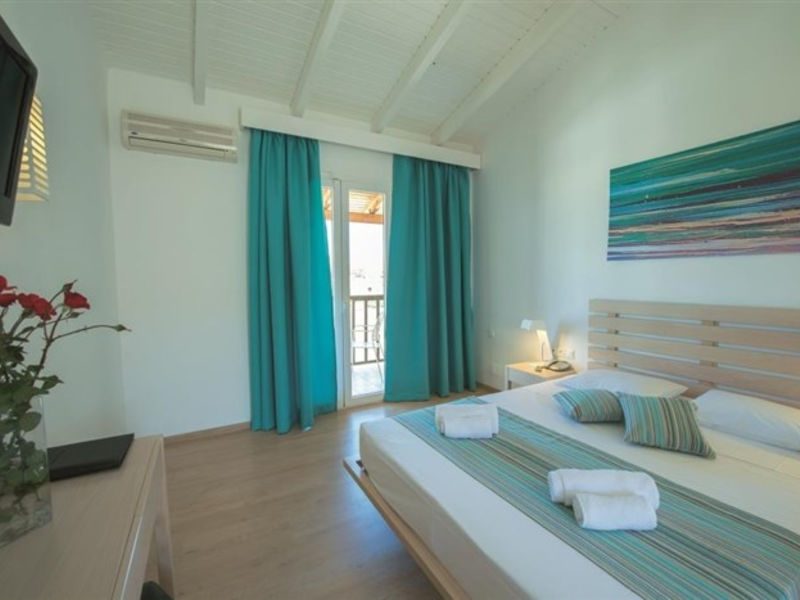 Smartline Vasia Village