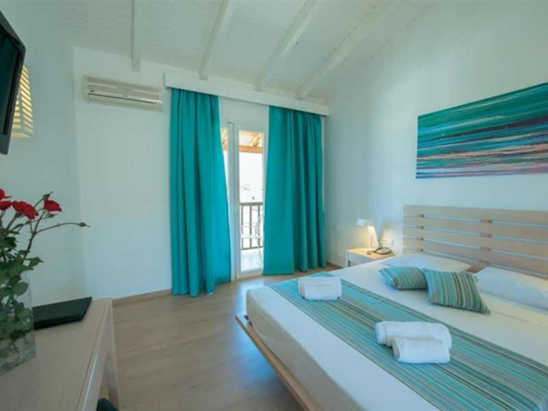 Smartline Vasia Village