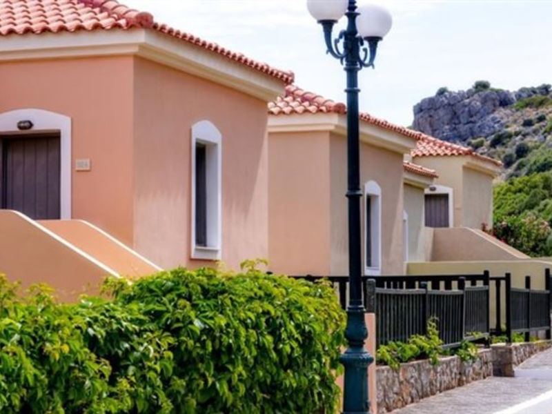 Smartline Vasia Village