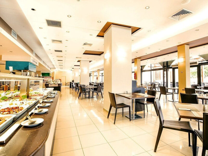 Sol By Melia Cosmopolitan