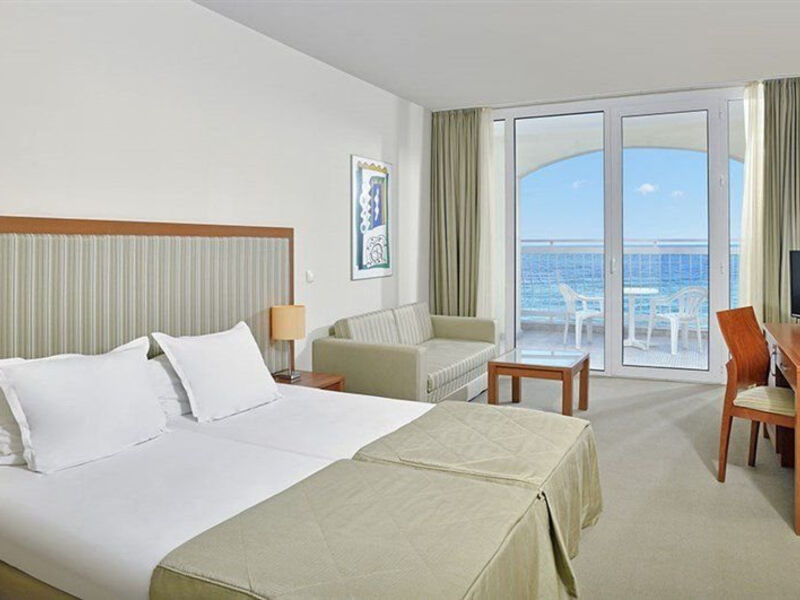 Sol Luna Bay Resort