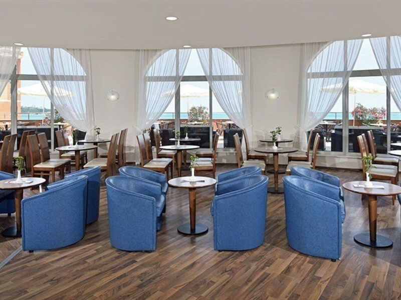 Sol Luna Bay Resort
