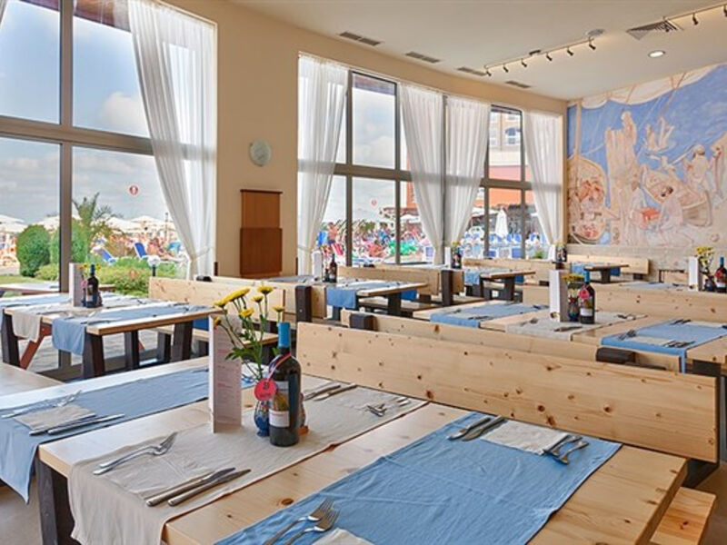Sol Luna Bay Resort