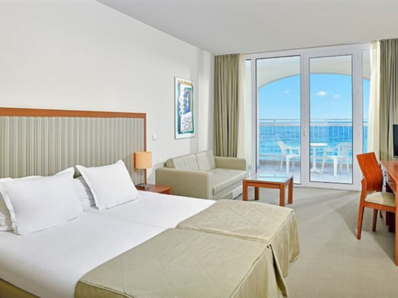 Sol Luna Bay Resort