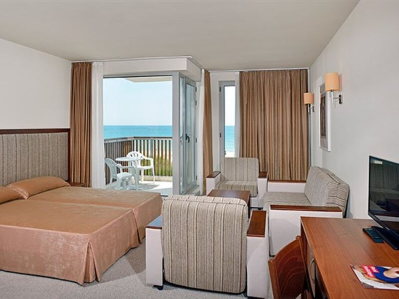 Sol Luna Bay Resort