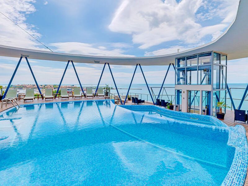 Sol Marina Palace