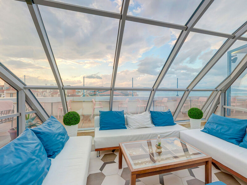 Sol Marina Palace
