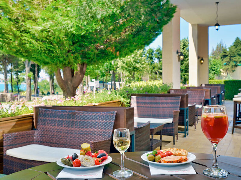 Sol Nessebar Resort