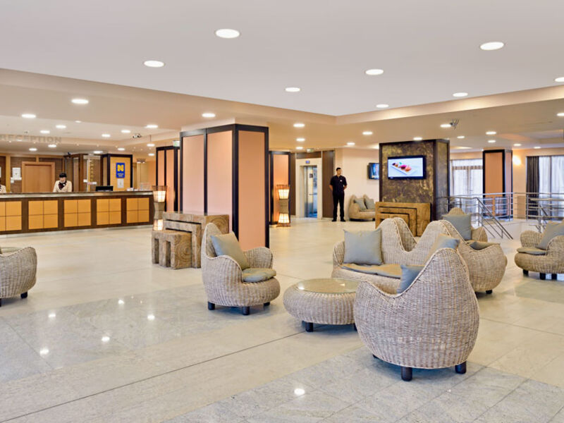 Sol Nessebar Resort