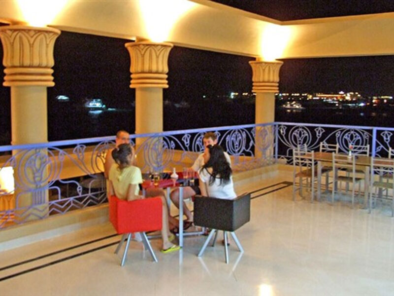 Sphinx Hurghada Aqua Park Beach Resort