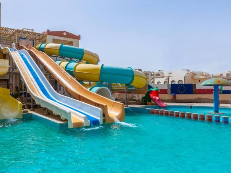 Sphinx Aqua Park Beach Resort