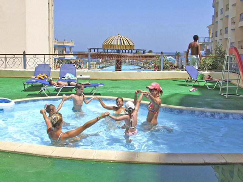 Sphinx Aqua Park Beach Resort